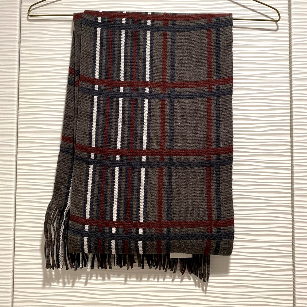 Saks Fifth Avenue Scarf